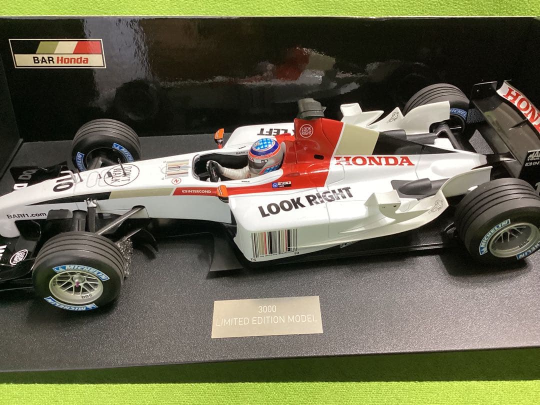 ミニチャンプス 新品 BARホンダ 佐藤琢磨 3,000台限定9×7×26cm
