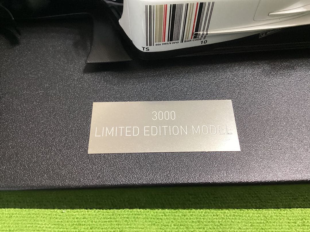 ミニチャンプス 新品 BARホンダ 佐藤琢磨 3,000台限定9×7×26cm