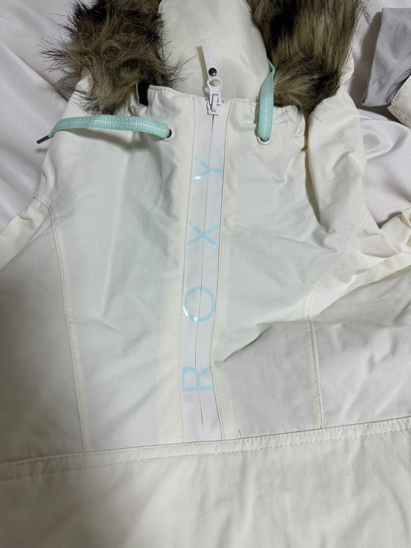 ROXY ファー付きホワイトアウター