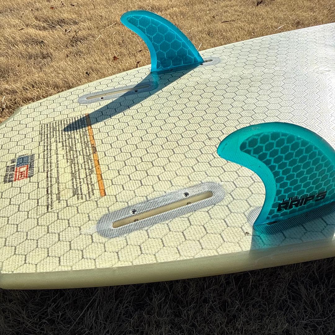 中古LIBTECH Crak’n（クラーケン）ウェイクサーフボード 2022年