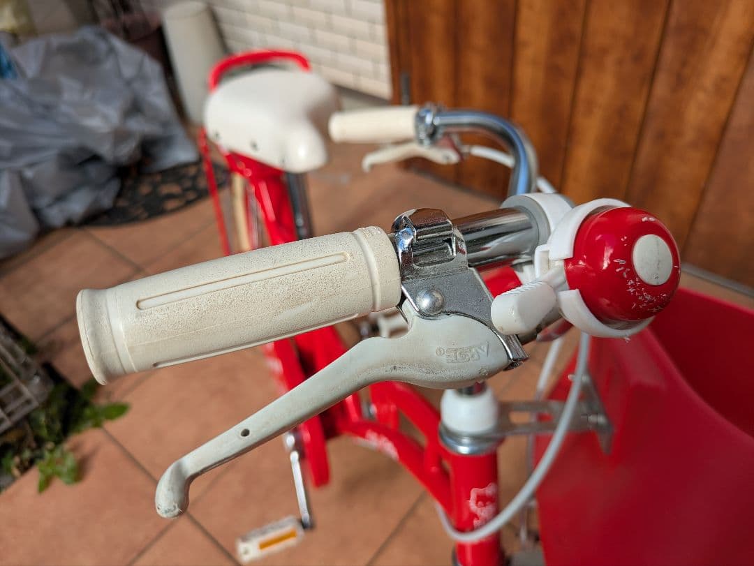 ハローキティ 18インチ　自転車　子供用　サイクルあさひ　幼児　【室内保管】