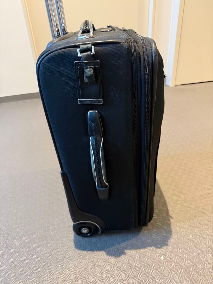 【機内持ち込み可】TUMI ARRIVE ハイエンドキャリーケース　ブラック