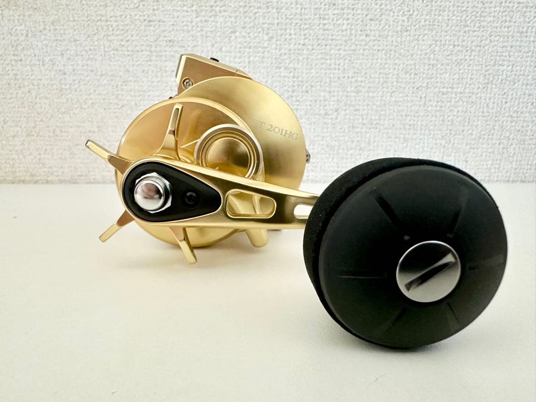 【未使用品おまけ付き】OCEA CONQUEST CT 201HG ベイトリール