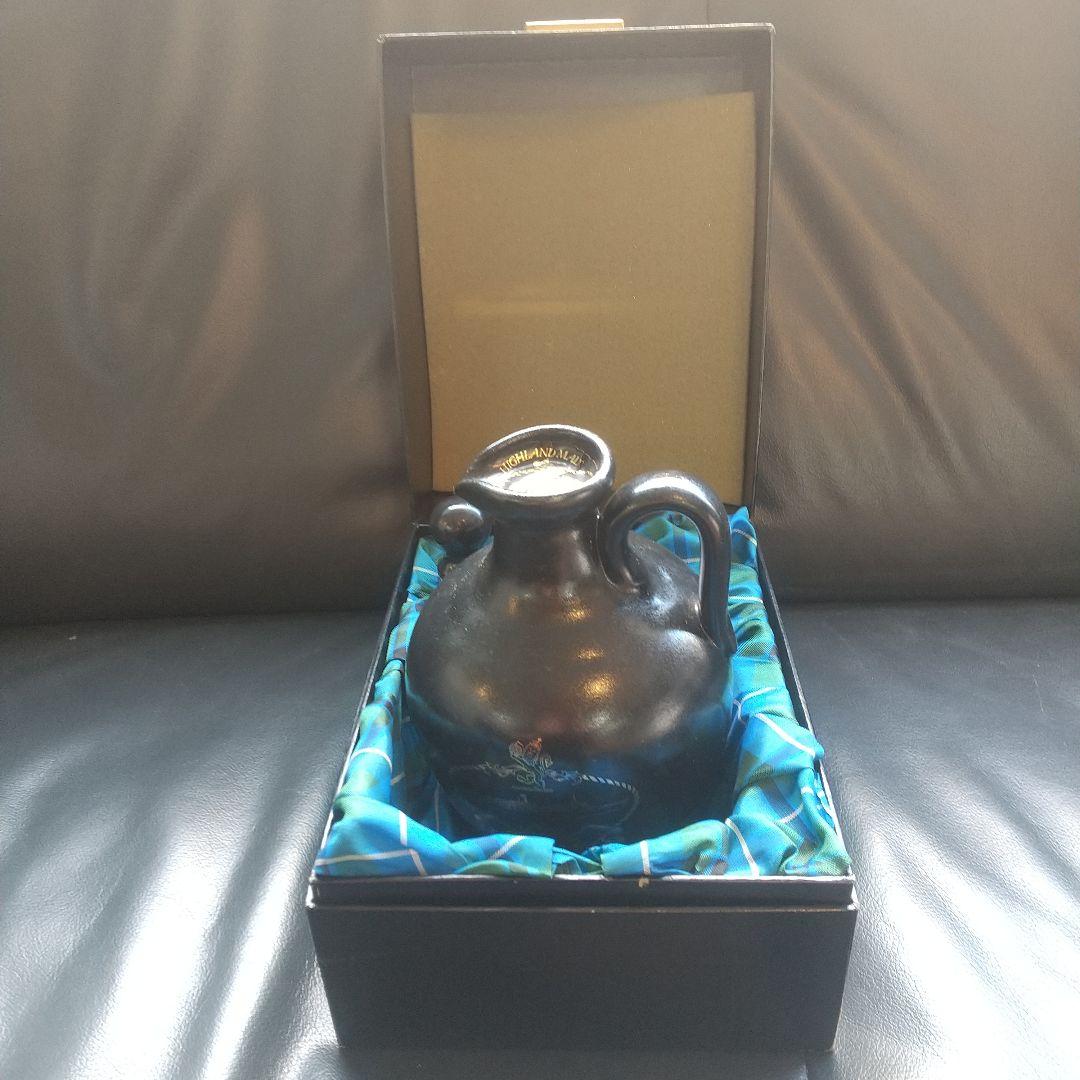 ✴️クイーンエリザベス2世 ✴️陶器ボトル 750ml 43% 未開栓 古酒