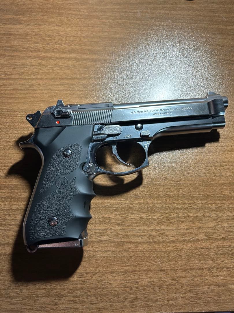 東京マルイ M92Fクロームステンレス 18禁 ガスガン