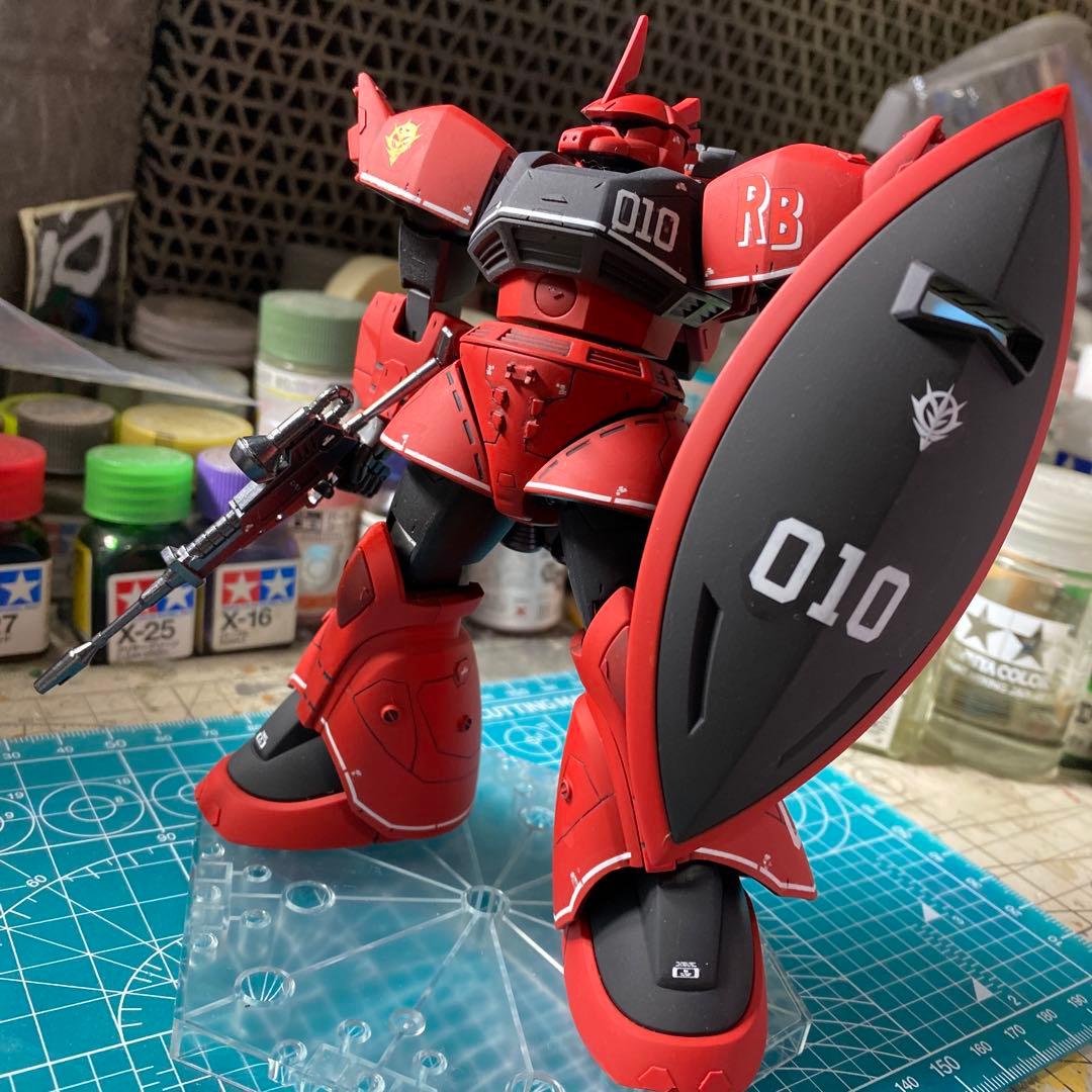 完成品　HGUC ジョニーライデン専用ゲルググ　真紅の稲妻