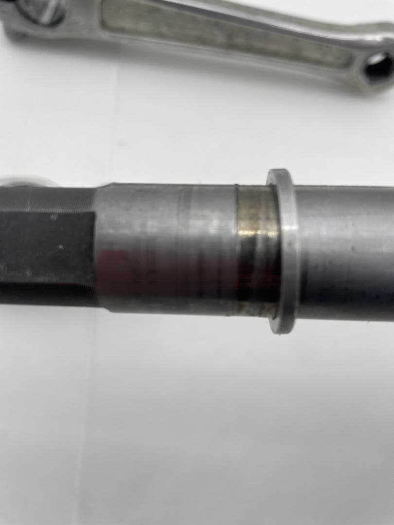 BMX ARESTIC 165アルミクランクセット ボトムブラケット付 フラット