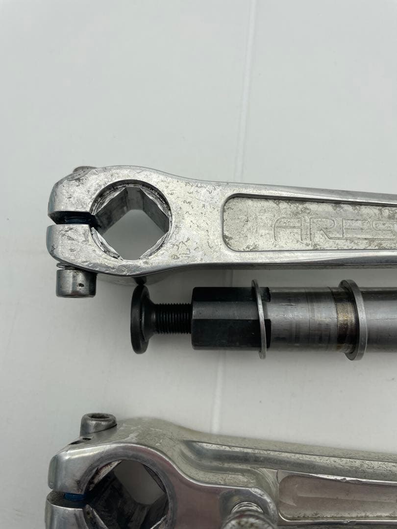 BMX ARESTIC 165アルミクランクセット ボトムブラケット付 フラット
