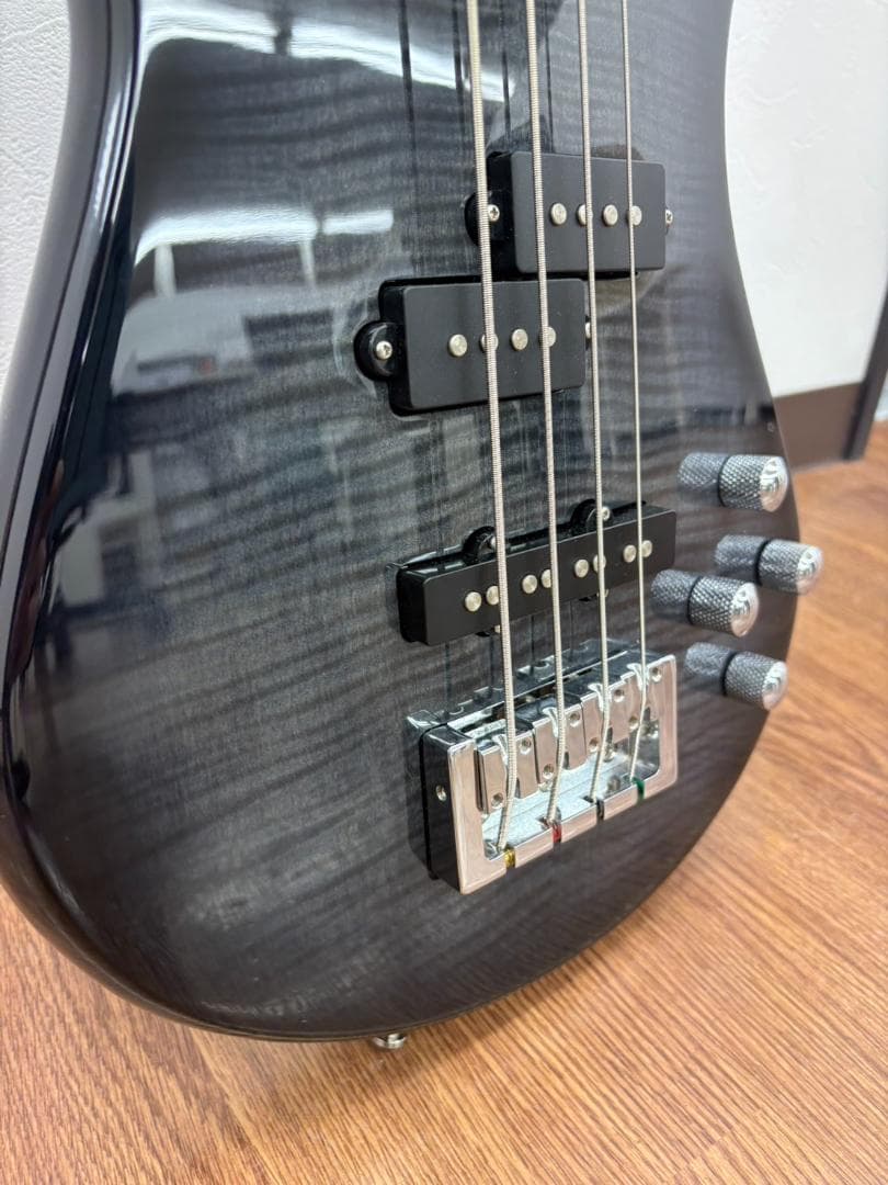 25S12-193 Spector Legend 4 standad 数回使用