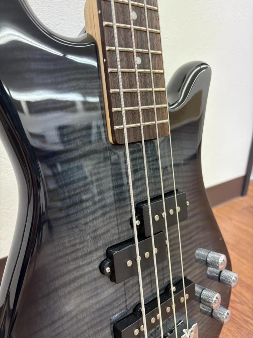 25S12-193 Spector Legend 4 standad 数回使用