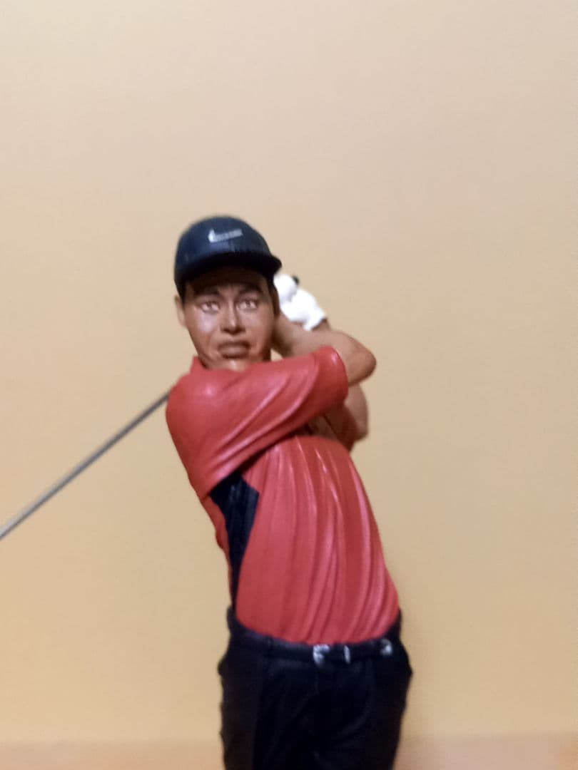 タイガーウッズ　フィギュア　ゴルフ