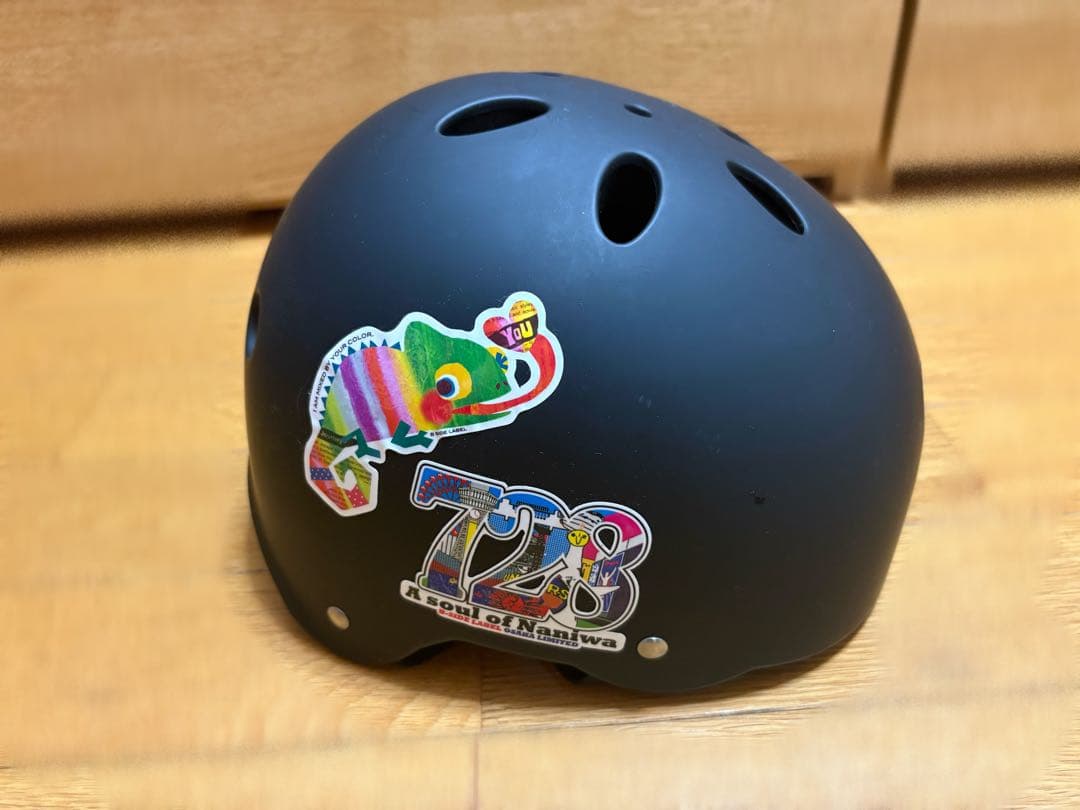 【ヘルメット、プロテクター付き】スケボー コンプリート 一式(女性、子供向け)