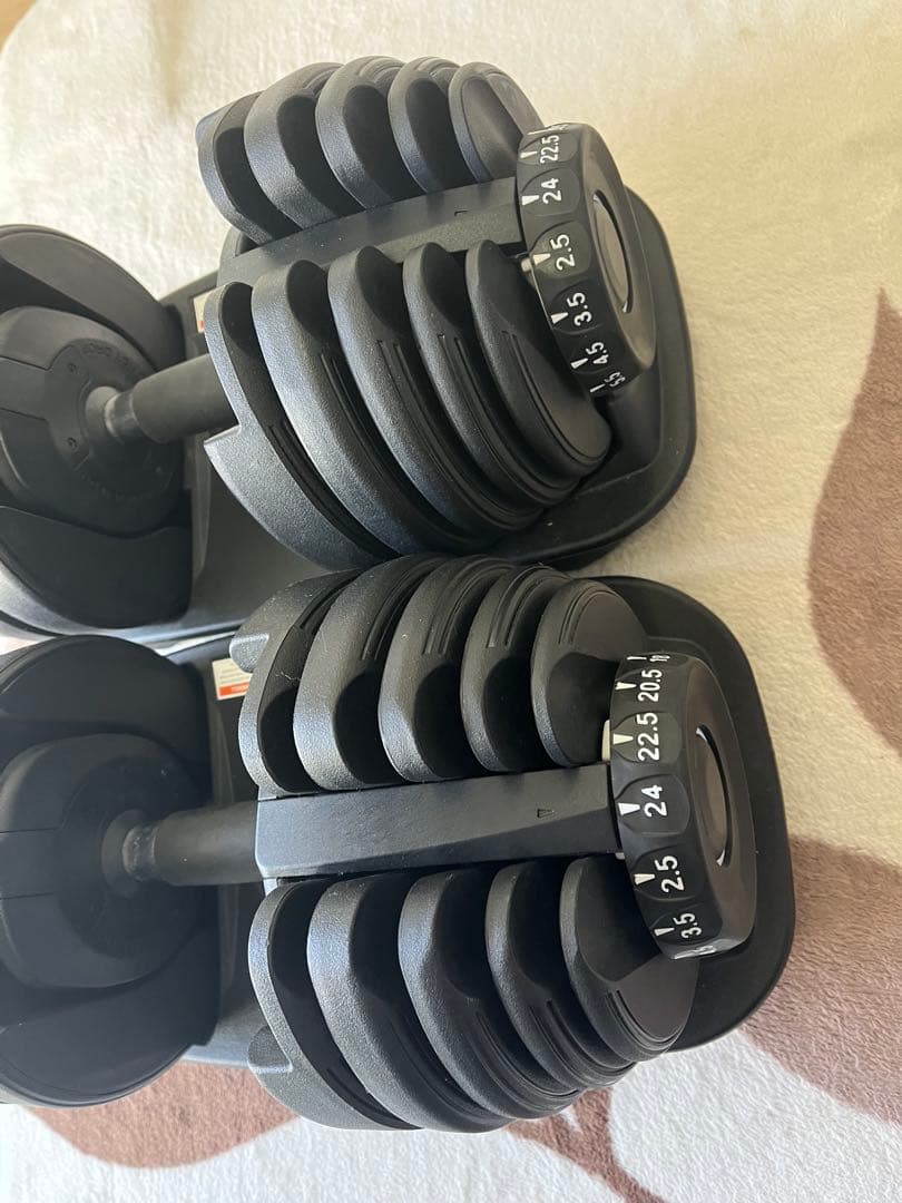 可変式ダンベル セット 2.5〜24kg ×2 ダイヤル調節 15段階 設置台付
