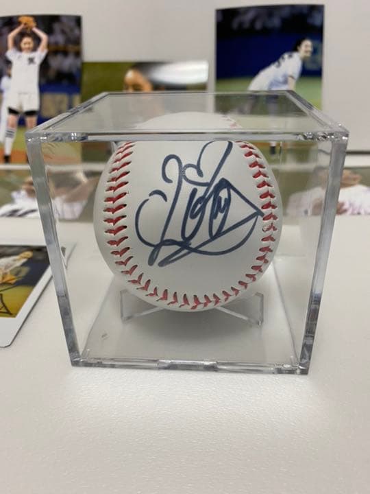 佐々木希 タレント 女優 直筆 サイン 始球式