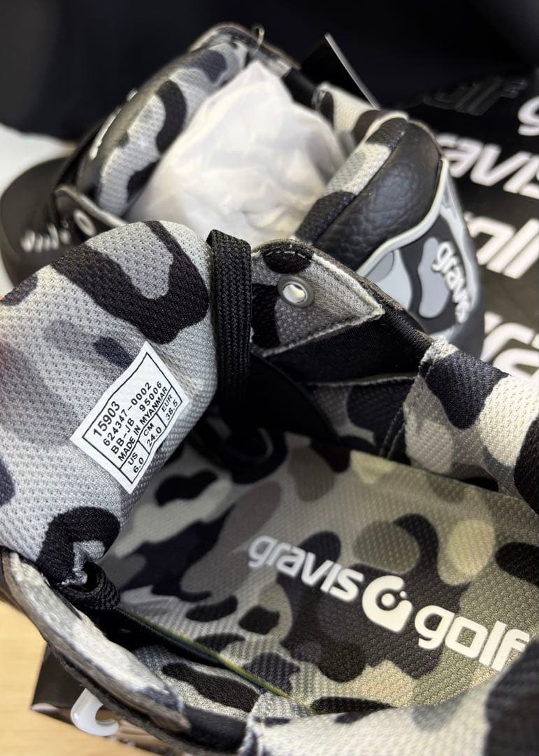 グラビス ゴルフ シューズ 24cm 15903 ブラック　カモフラ柄