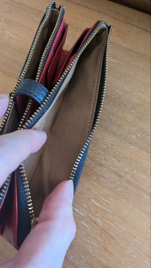 シーカンパニー　ルポペンケース　ブラック×レッド