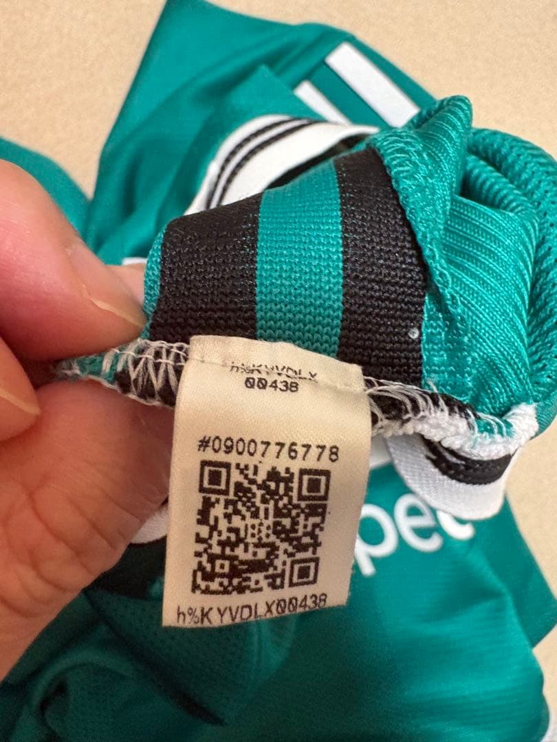 【ほぼ新品】リバプール　25/26 サード　オーセンティック　半袖　Ｌ