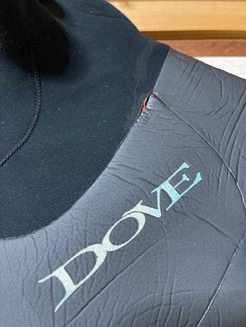 ウェットスーツ　セミドライ　dove