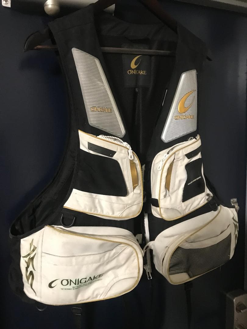 鬼掛けライフジャケット白　３L