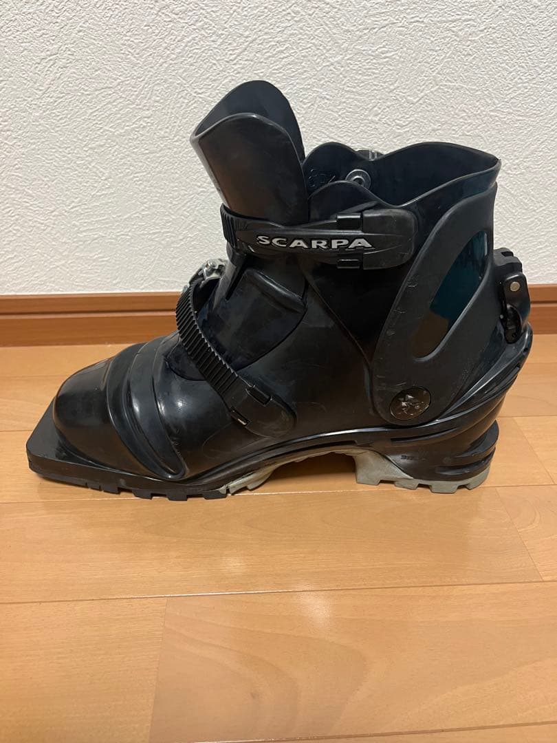 SCARPA T4 テレマークスキーブーツ