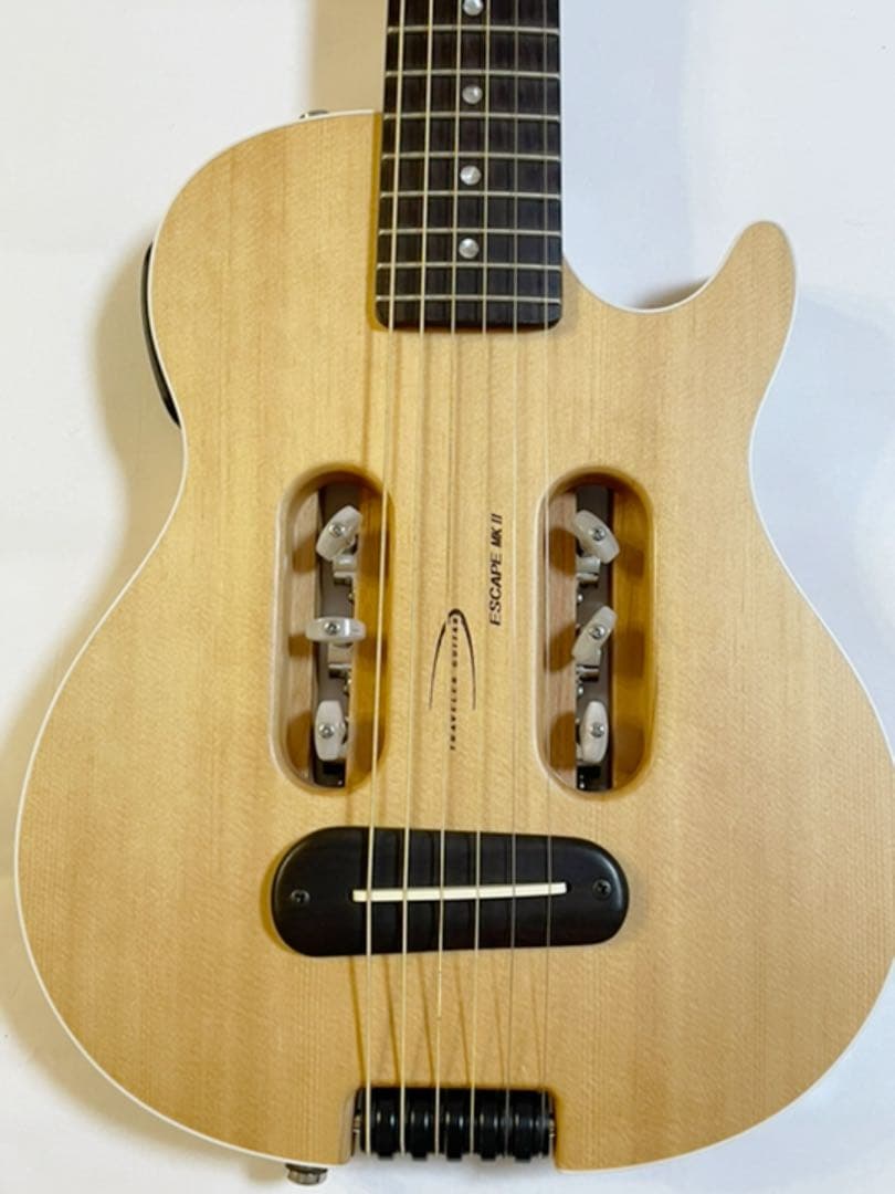 MK-II Steel Spruce ヘッドレスギター・ケース・ベルト