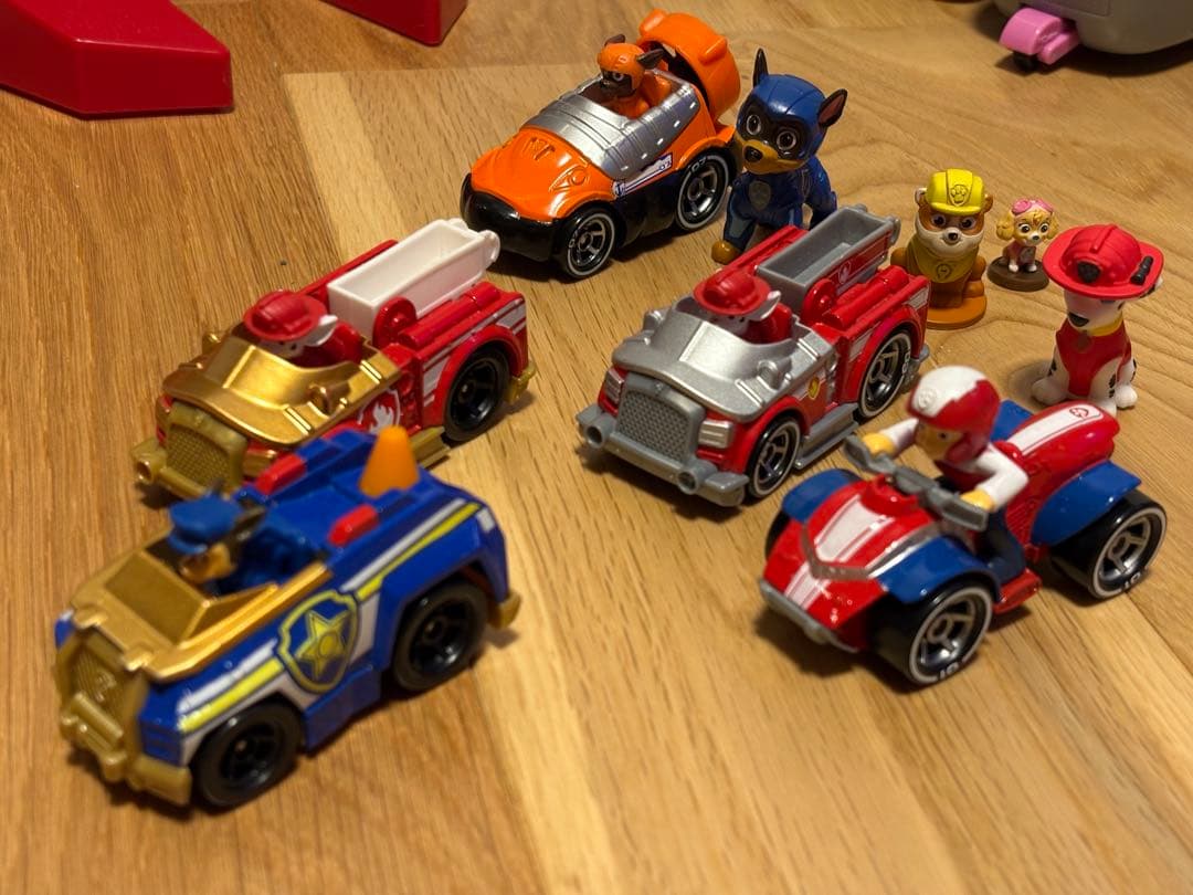 パウパトロールタワーとバウパトローラーとNintendo Switchソフト