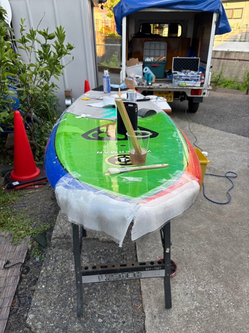 Mark Richards C4 Waterman Signatureリペアー中