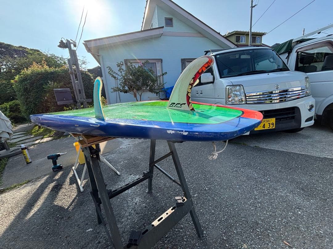 Mark Richards C4 Waterman Signatureリペアー中