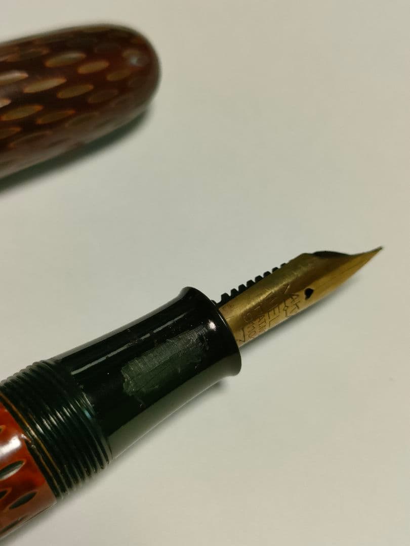 《*え様 四菱　万年筆　14KT 鎌倉彫　ペン先14金　R14K