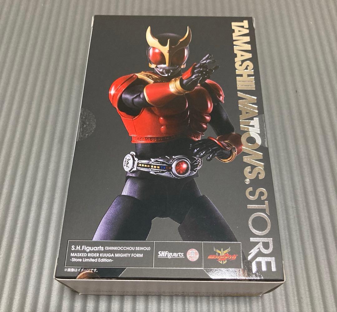 仮面ライダークウガ　フィギュア