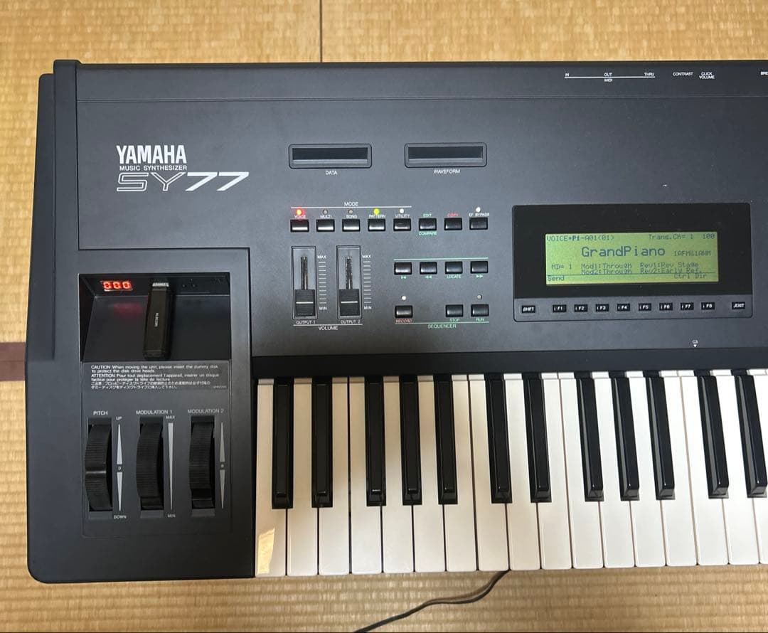 YAMAHA SY77 USBフロッピーエミュレータ換装済