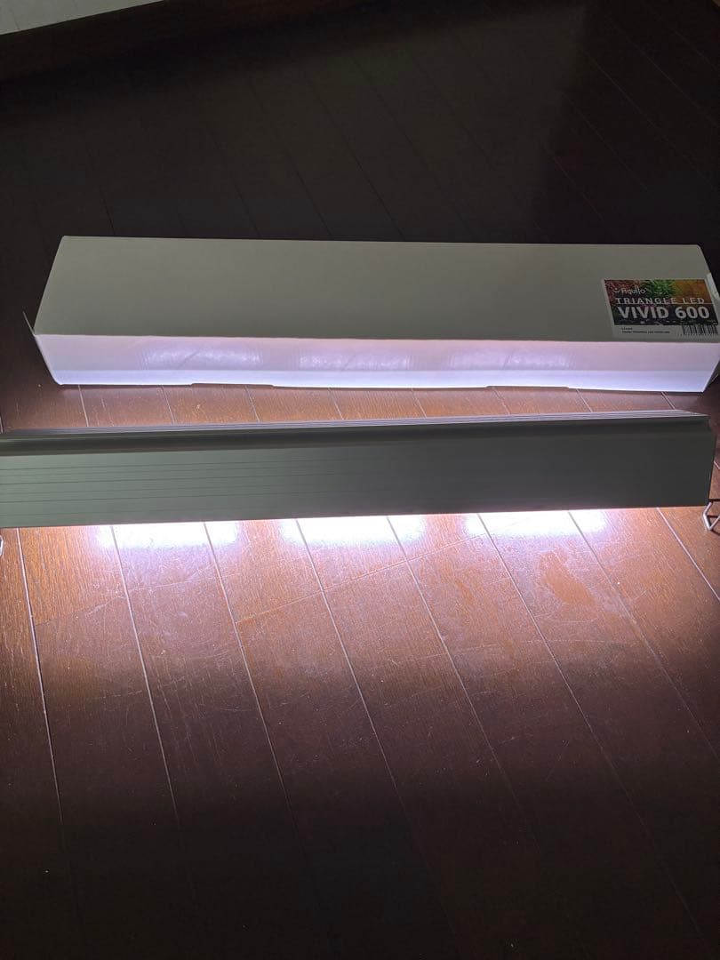 アクロトライアングルVIVID 600 LEDライト 本体
