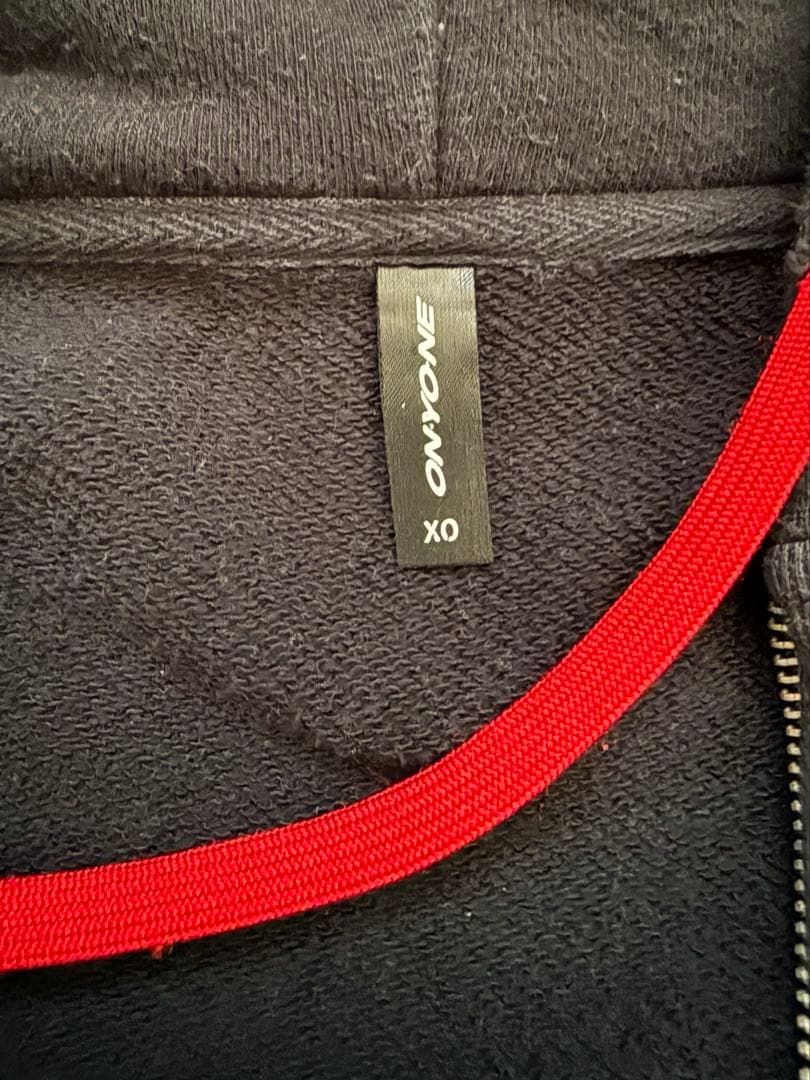 広島東洋カープONYONE　黒田博樹　パーカーXO