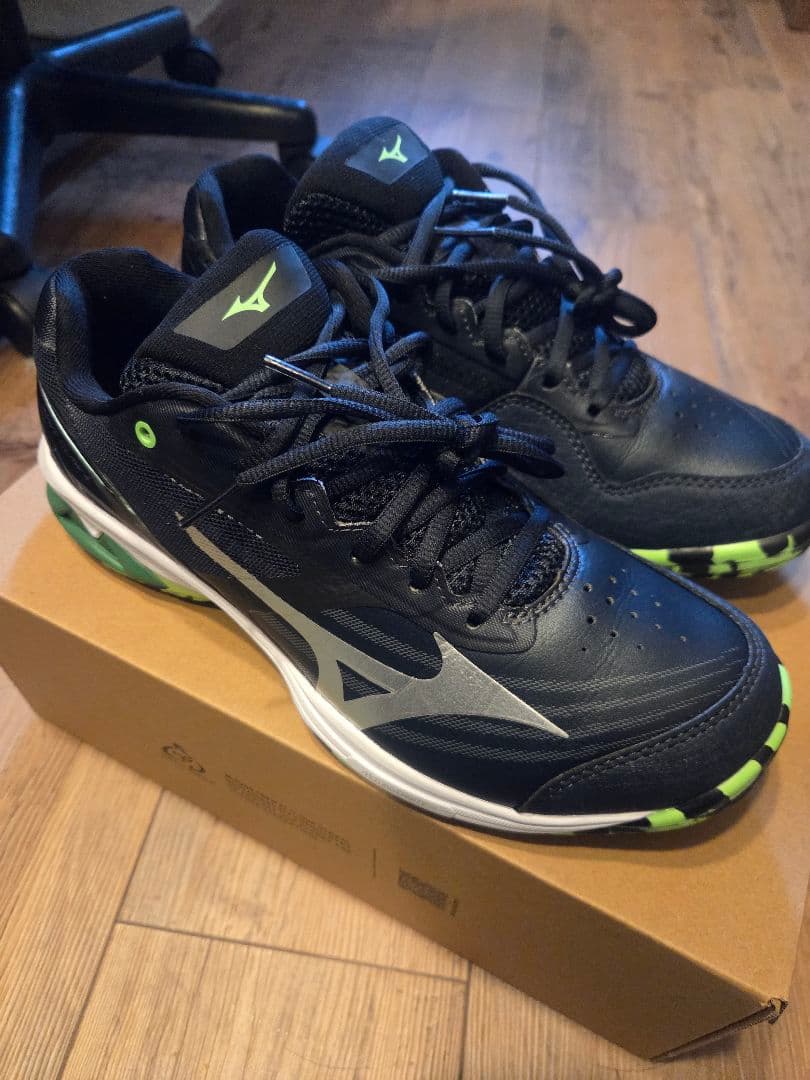 ミズノ ウェーブクロー4ワイド 4E 26.0cm