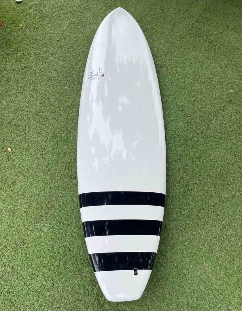 ［新品］初心者　女性向け　essene surfboars EPS 7.0