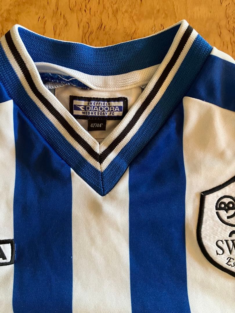 シェフィールド・ウェンズデイ　2001-2003 ホームユニホーム