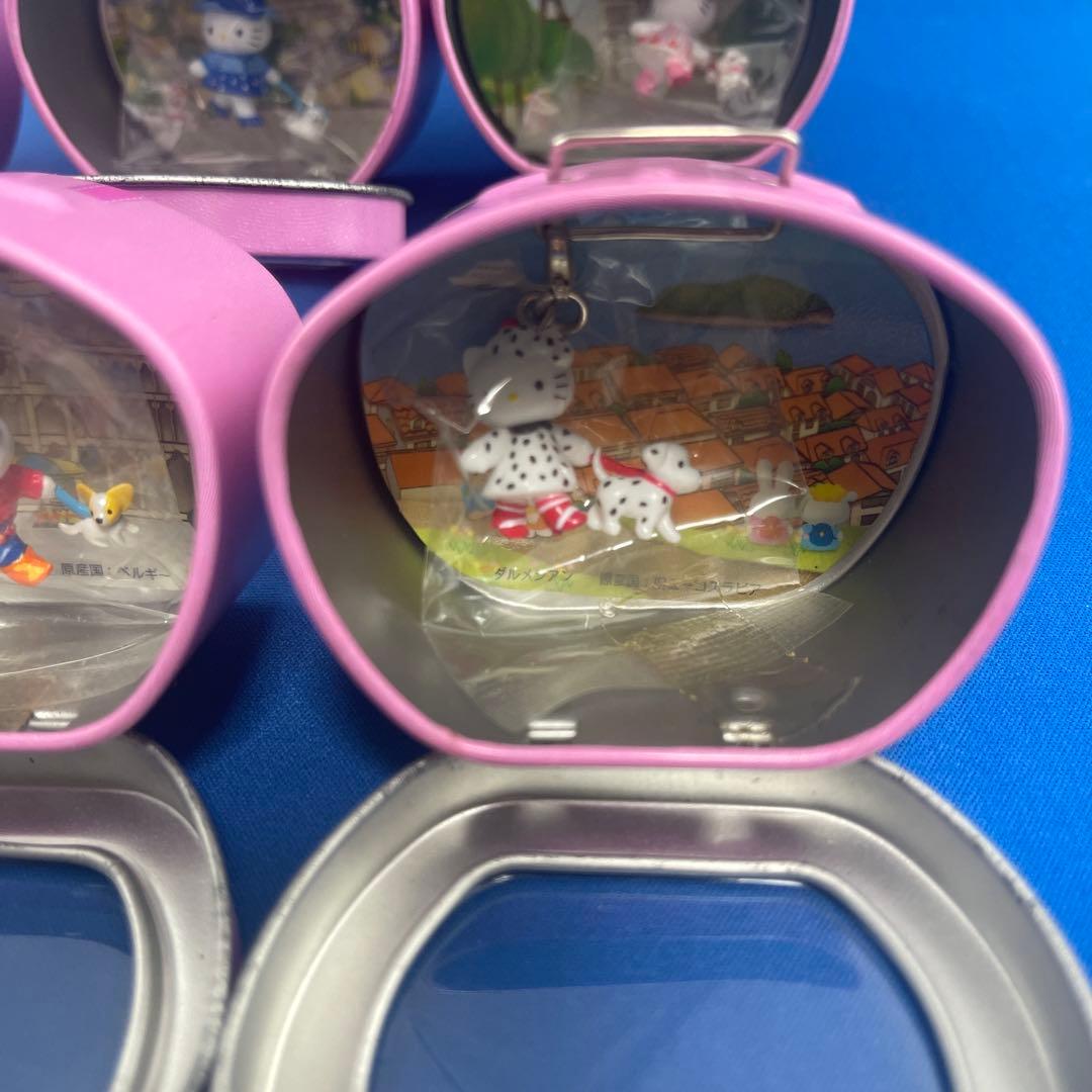 お*た様 レア　キティ　世界　子犬のお散歩　ファスナーマスコット　6セット　未使