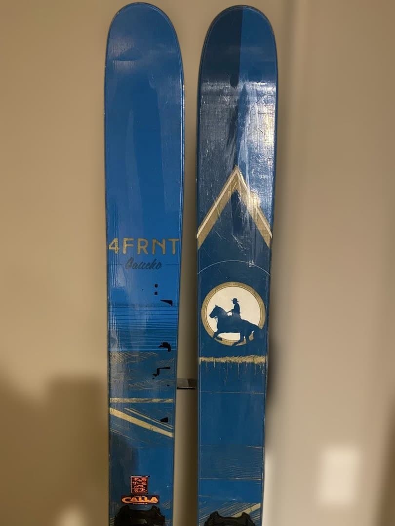 4frnt GAUCHO バックカントリー／パウダースキー