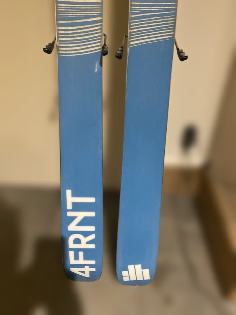 4frnt GAUCHO バックカントリー／パウダースキー