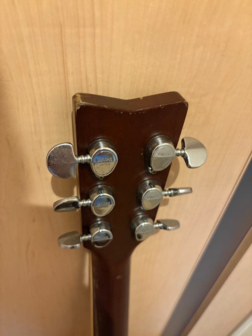 ヤマハアコースティックギターFG200D