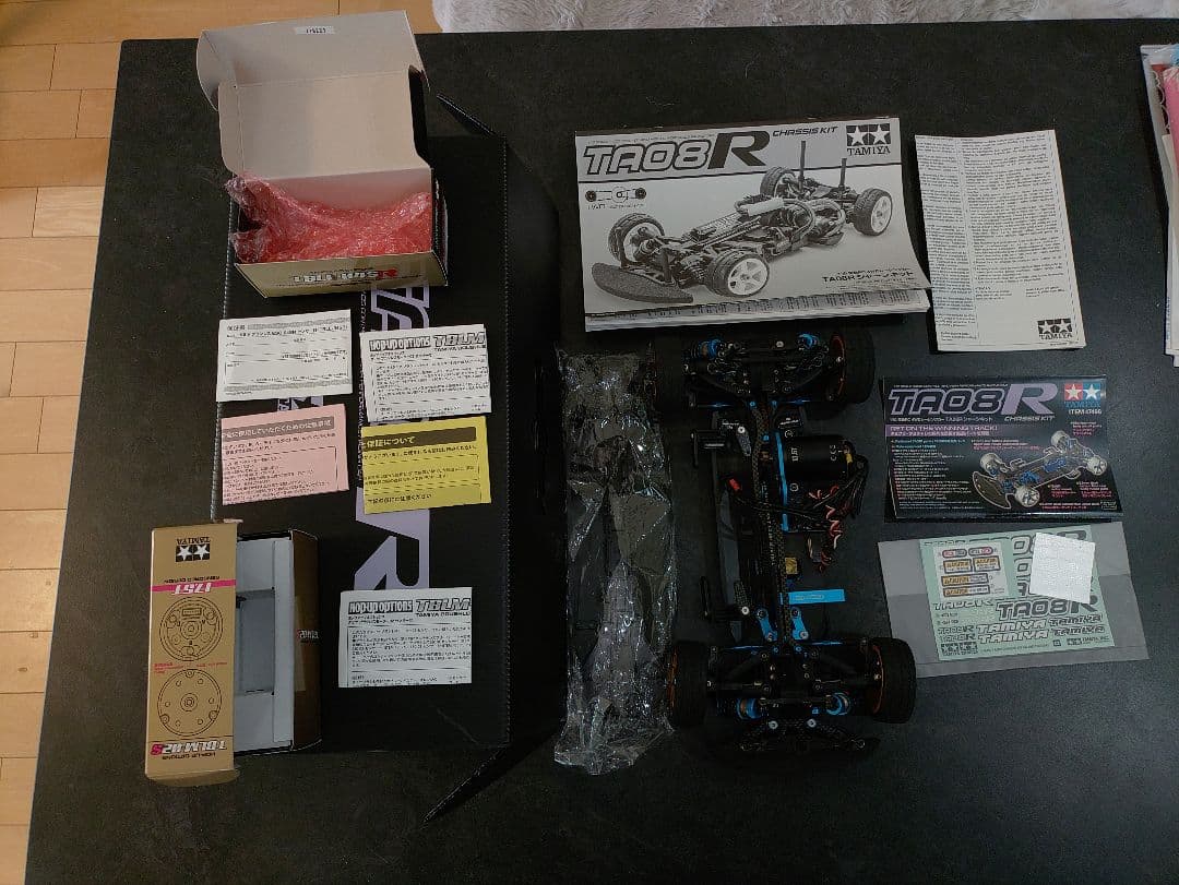 タミヤ TA08R メカ付き