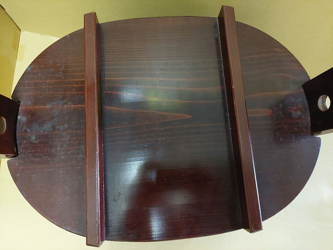 朱塗りおかもち