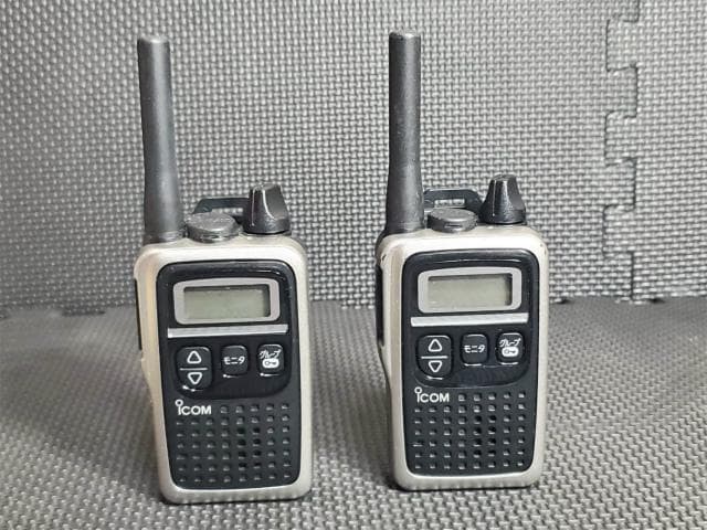 16 ICOM トランシーバー IC-4300 シルバー 2台 セット 無線機