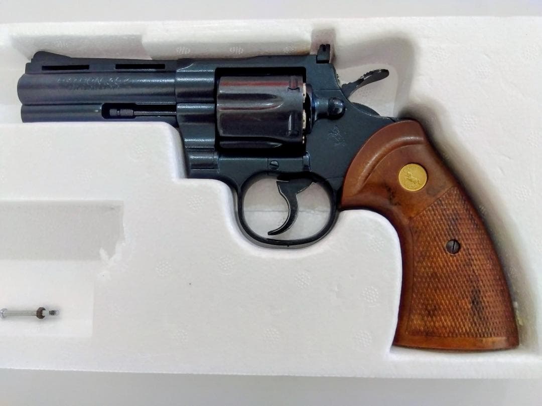 タナカ　コルトパイソン　リボルバー 4インチ　Rモデル（未使用）