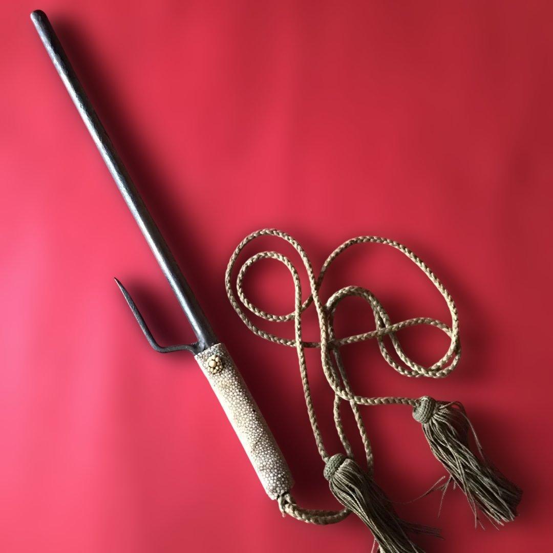 時代物　大型　十手　鮫皮巻