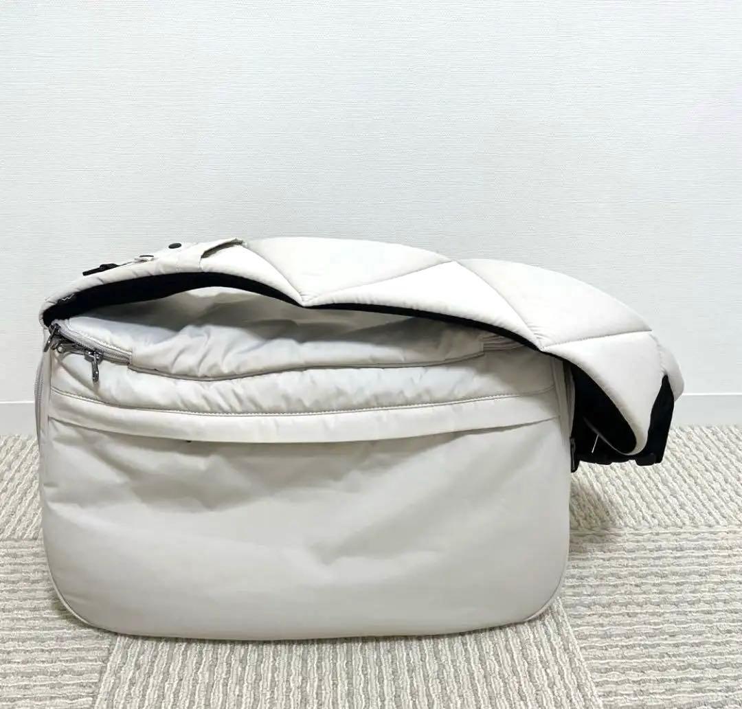 ssoook スリングバッグ Mサイズ 右側