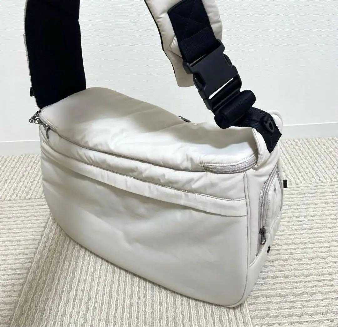 ssoook スリングバッグ Mサイズ 右側