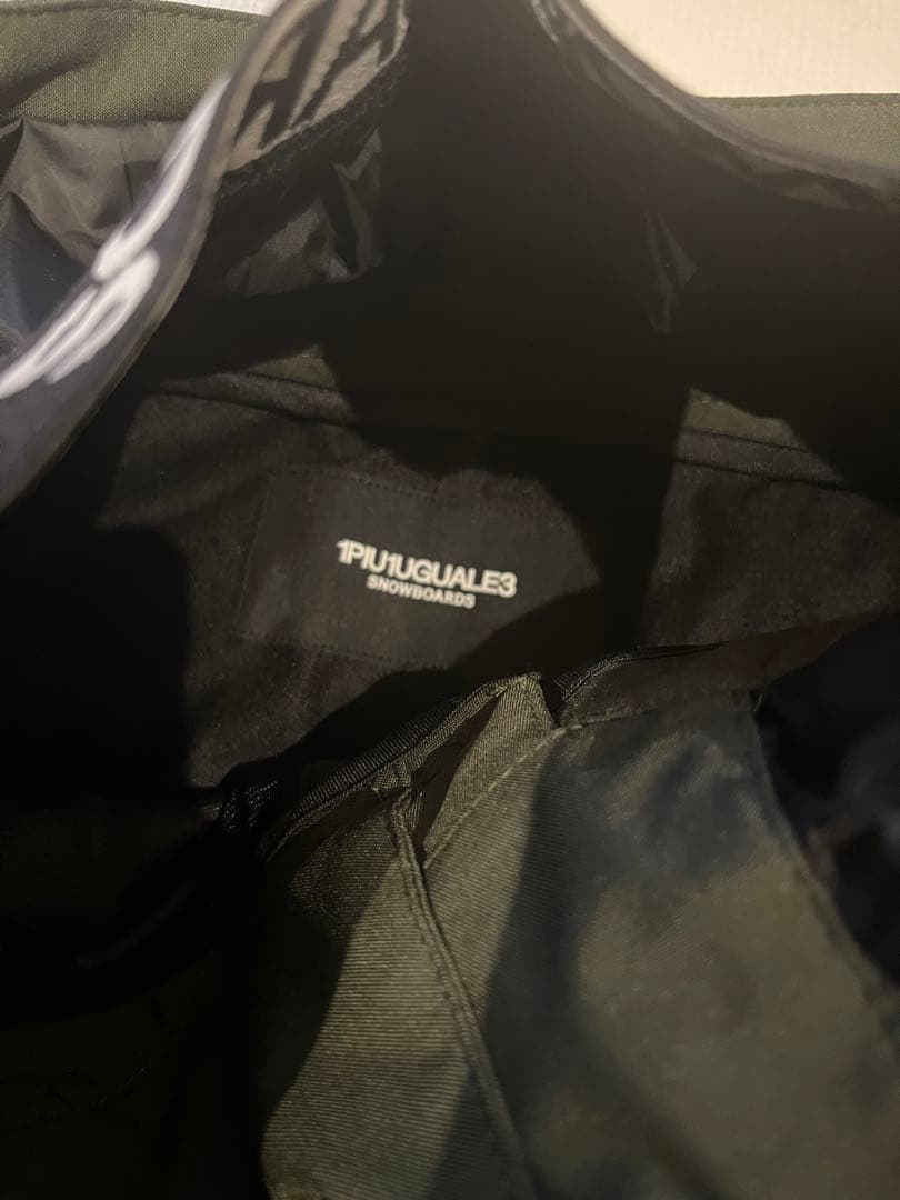 piu1uguale3 relaxスノーボード　ジャケット　パンツ　セットアップ