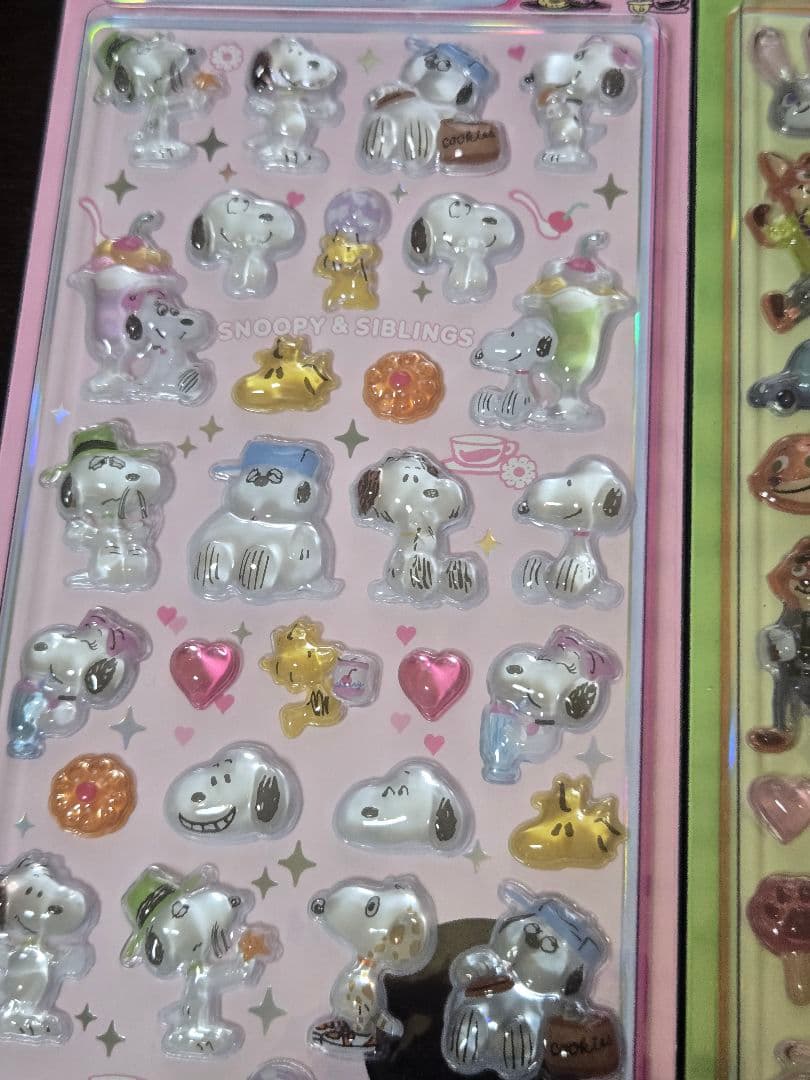 正規品ボンボンドロップ　ディズニー　ズートピア　モンスターズインク　スヌーピー