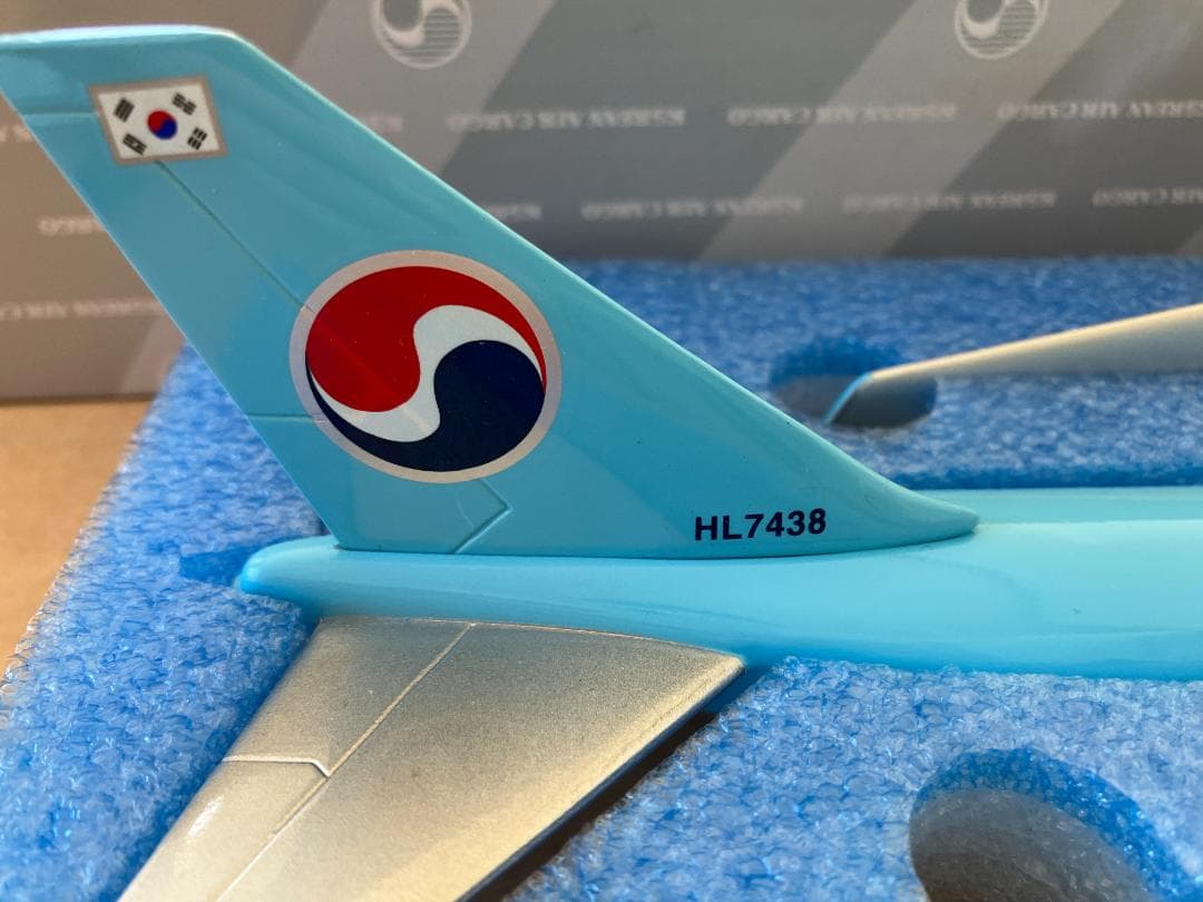 大韓航空　KOREAN AIRCARGO　B747-400ERF　貨物機模型　た